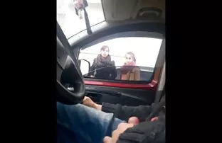 XXX پسر برای زیبایی که می خواهد به شینایا بچسبد ، نکته ای را از دست دانلود فیلم سکسی مادر می دهد